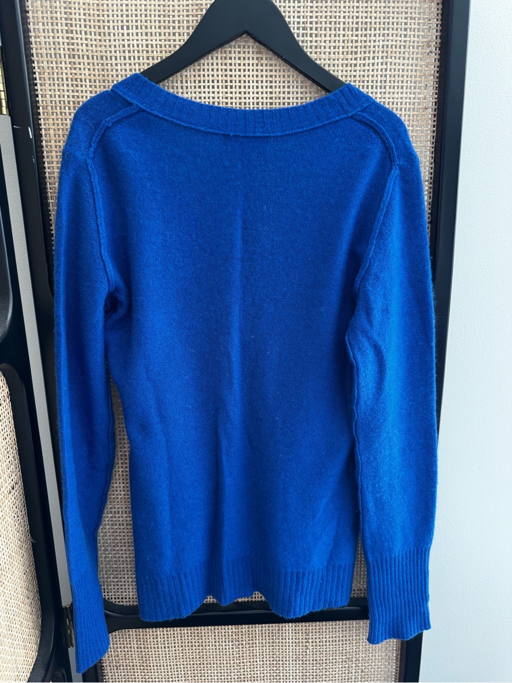 Aqua Cashmere Royal Blue V-Neck Women's Sweater - Picture 3 of 3